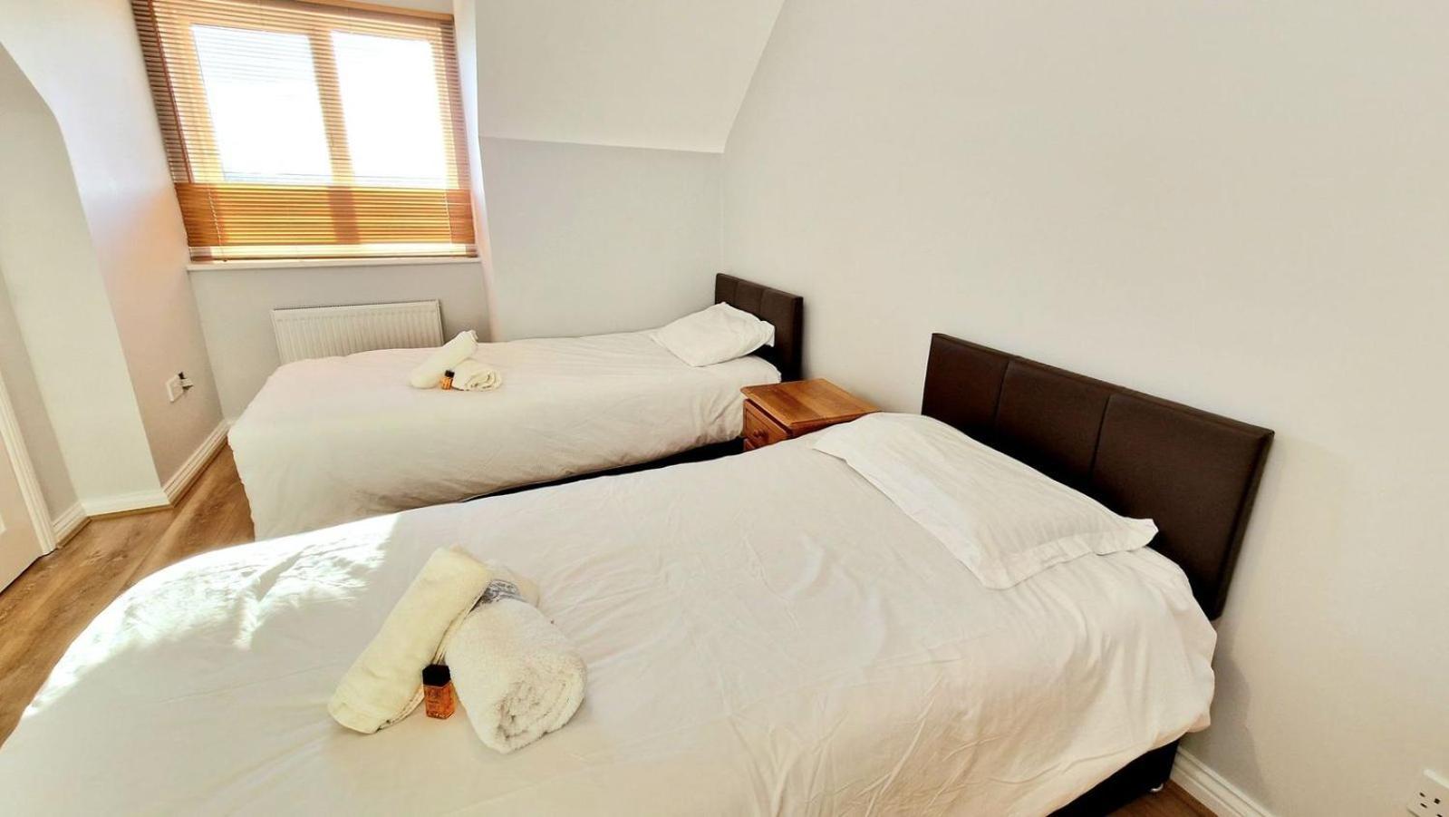 Cosy 3 Bedroom All Ensuites Galway Buitenkant foto