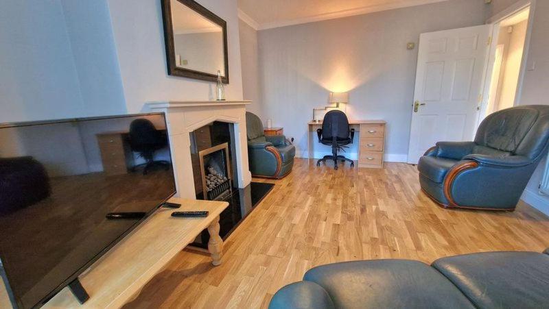 Cosy 3 Bedroom All Ensuites Galway Buitenkant foto